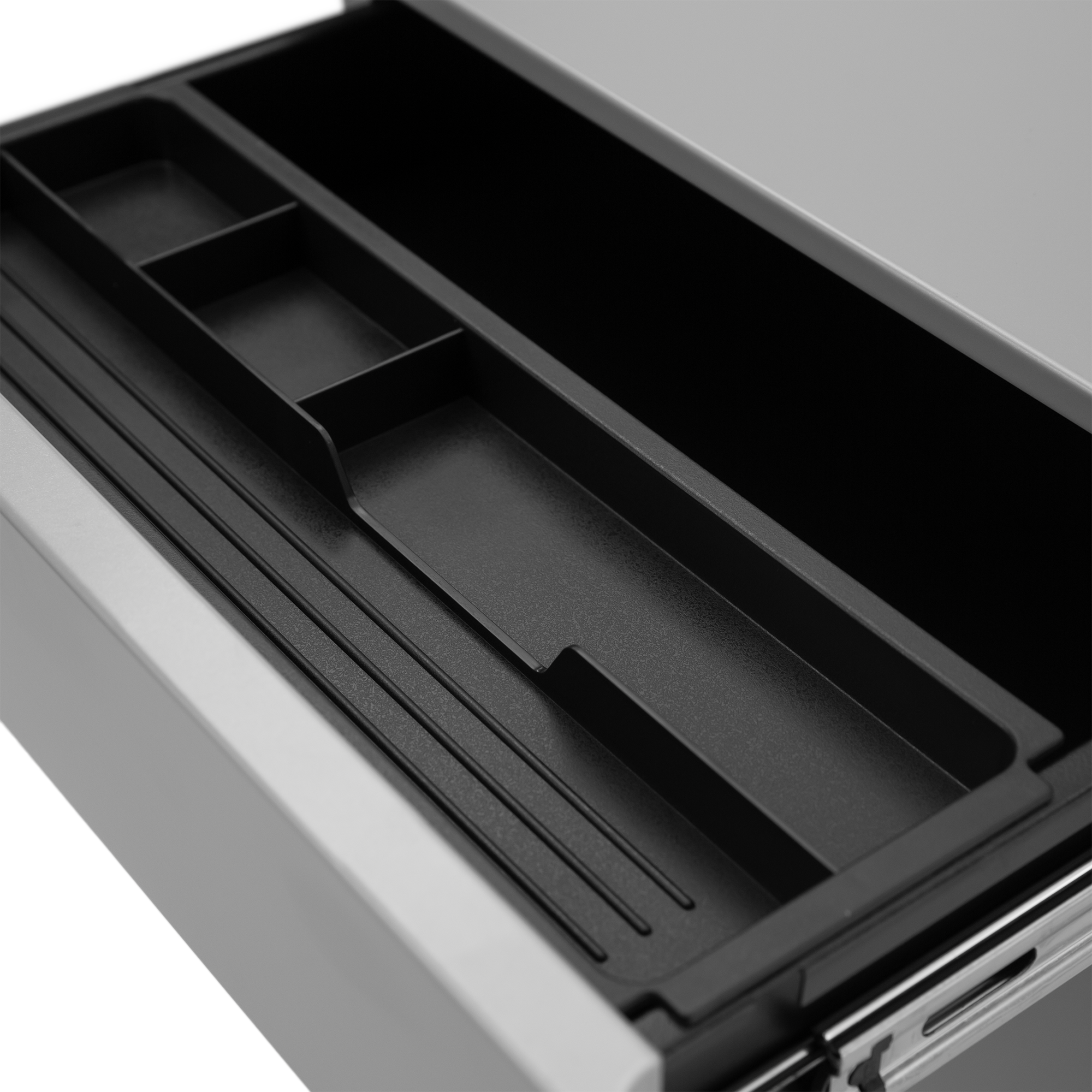 Metalowy kontener mobilny z tacą na długopisy